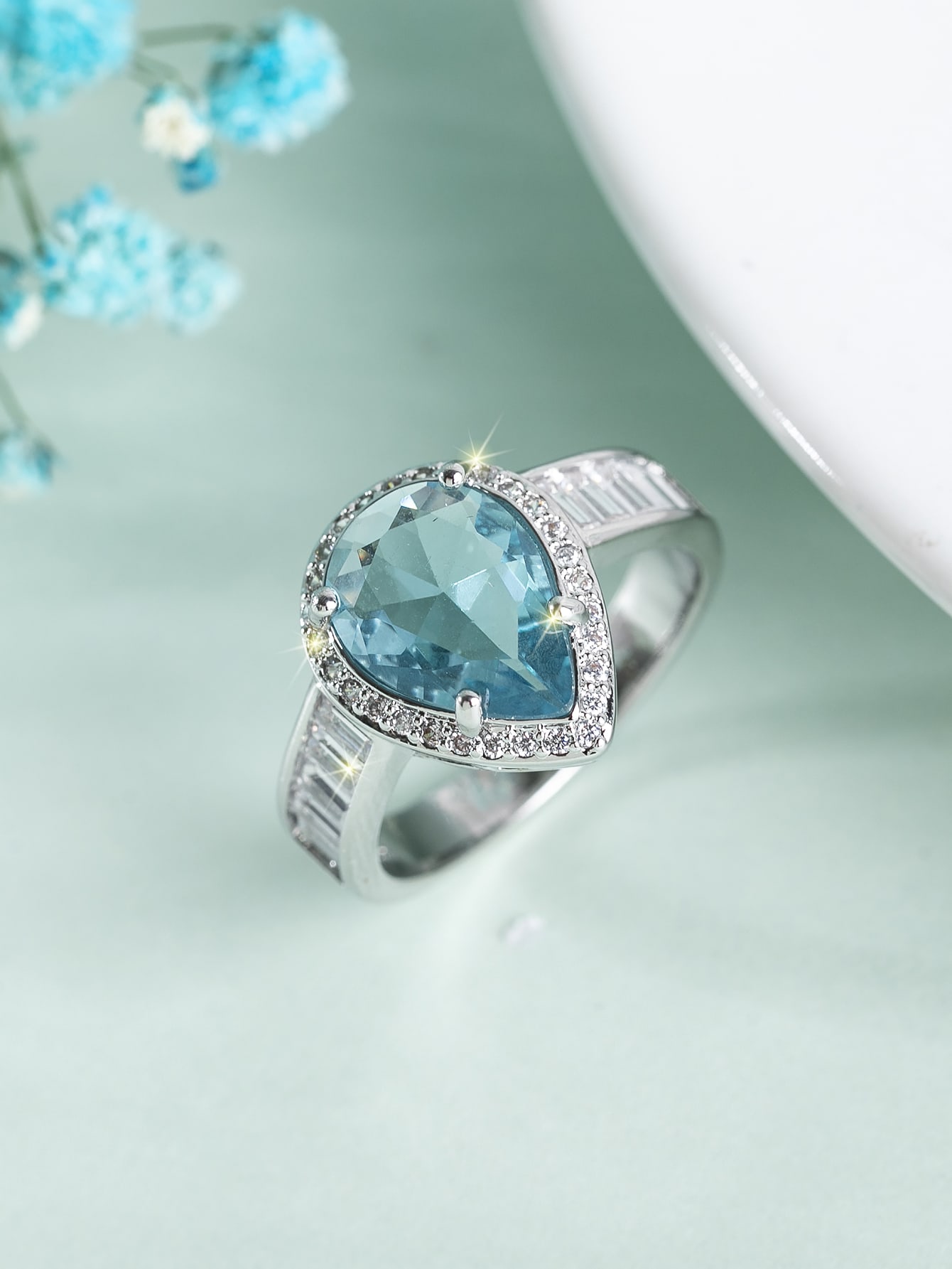 جنس: مس/نکین های اتمی